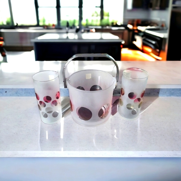 Birks Frosted Highball Glasses and Ice Bucket - Picture 1 of 9